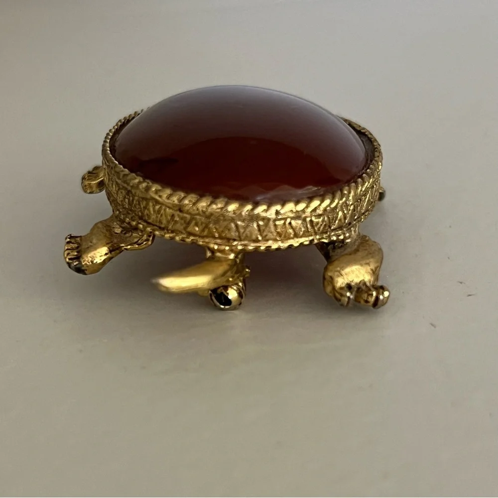 HOBE TURTLE TORTOISE FIGURAL BROOCH PIN RARE VINTAGE HEIRLOOM GIFT SIGNED